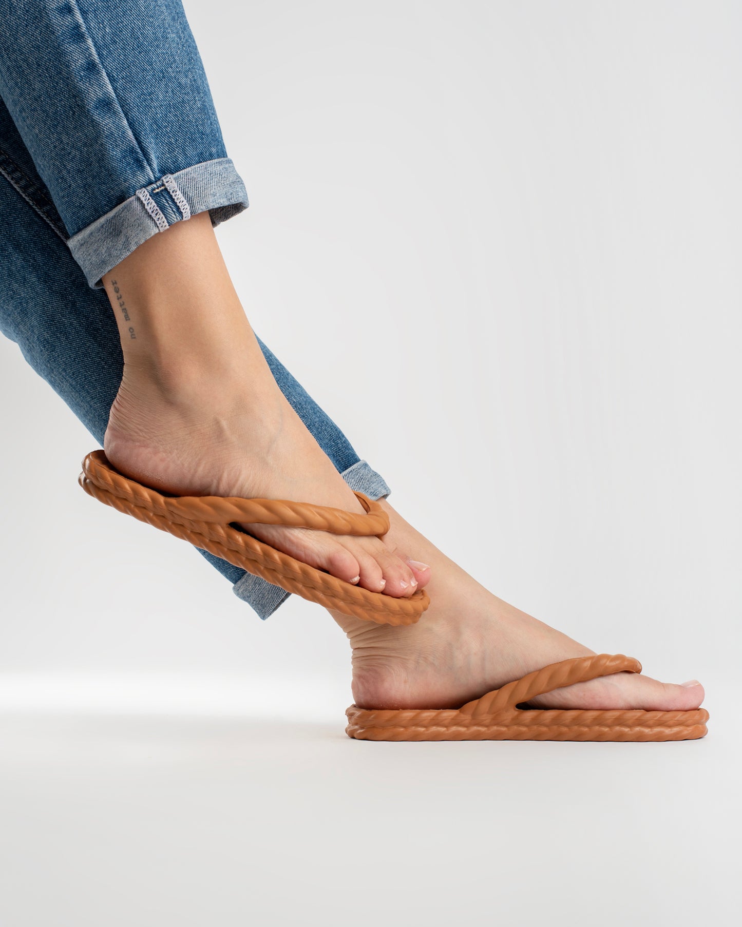 Caramel Braid Chinelo Feminino