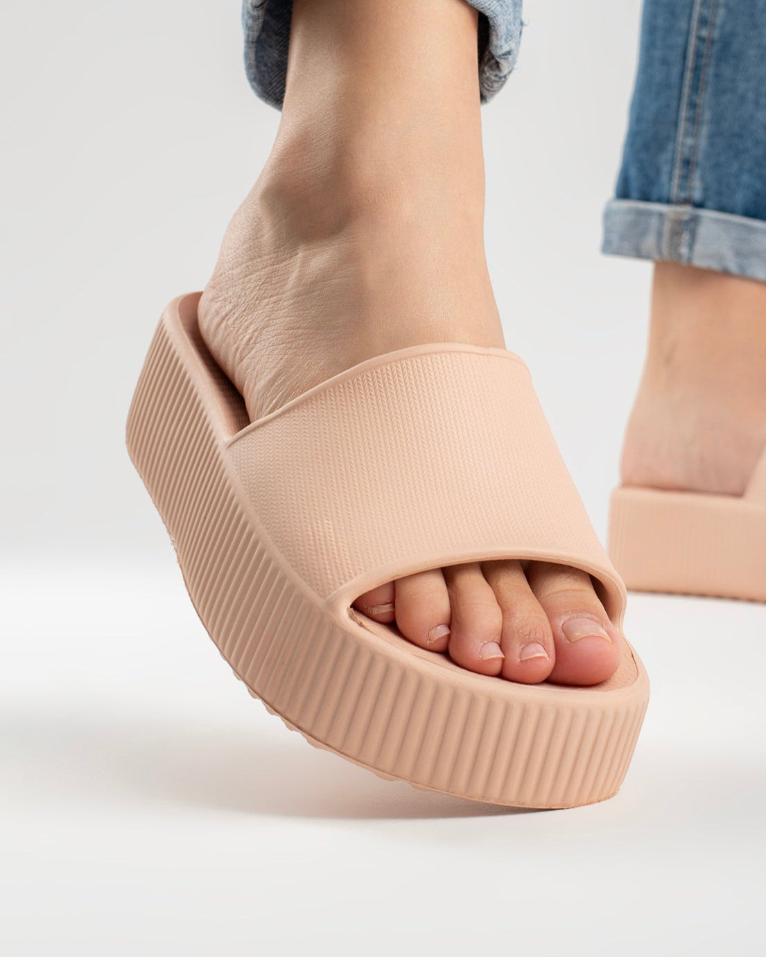 Cream Pillow Chinelo Slide Tamanco Feminino