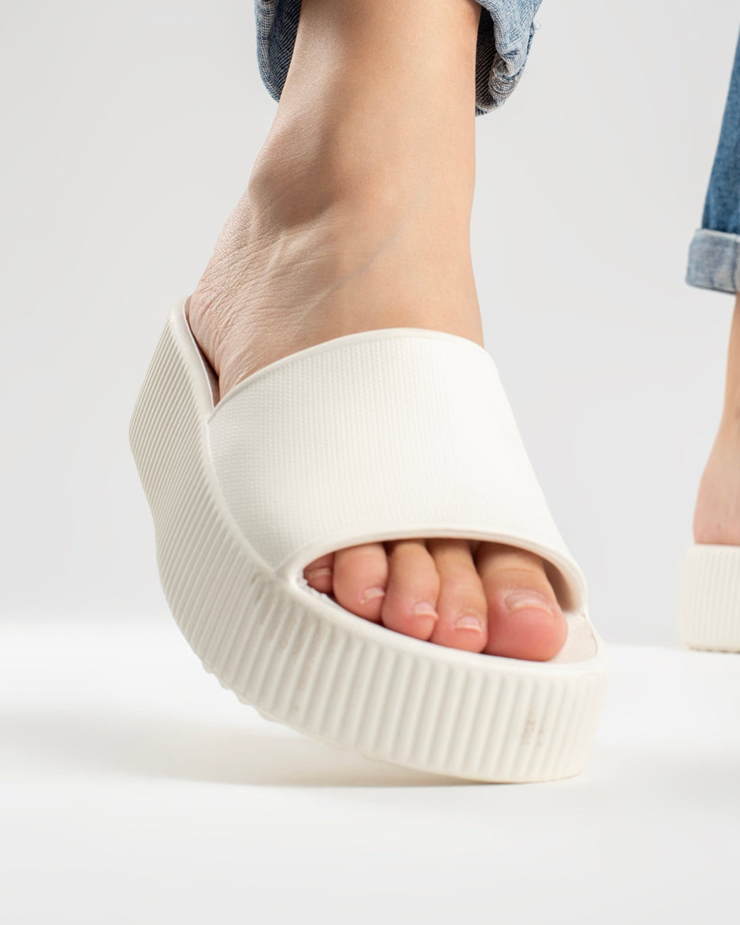 White Pillow Chinelo Slide Tamanco Feminino