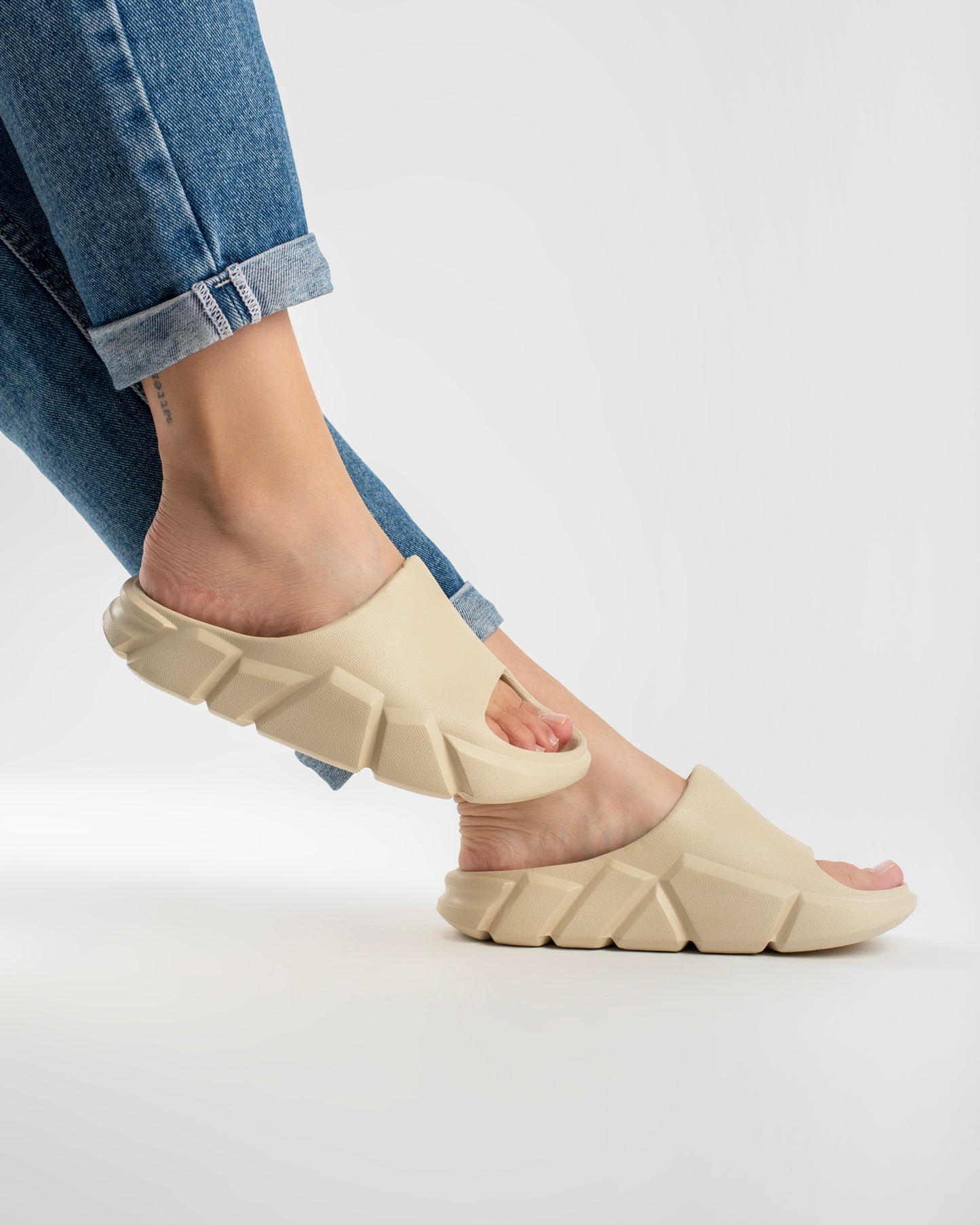 Cream Gravix Chinelo Slide Feminino