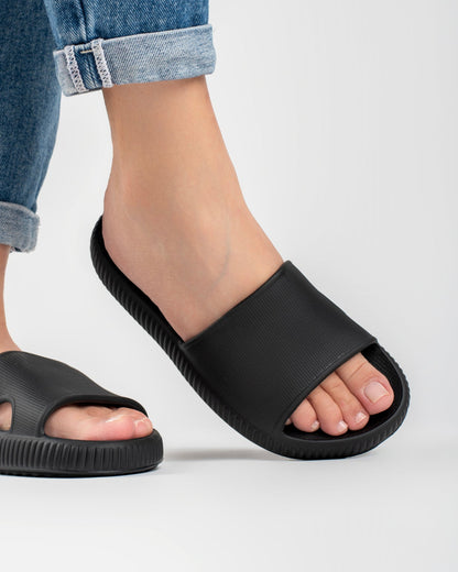 Black Cloud Chinelo Slide Feminino