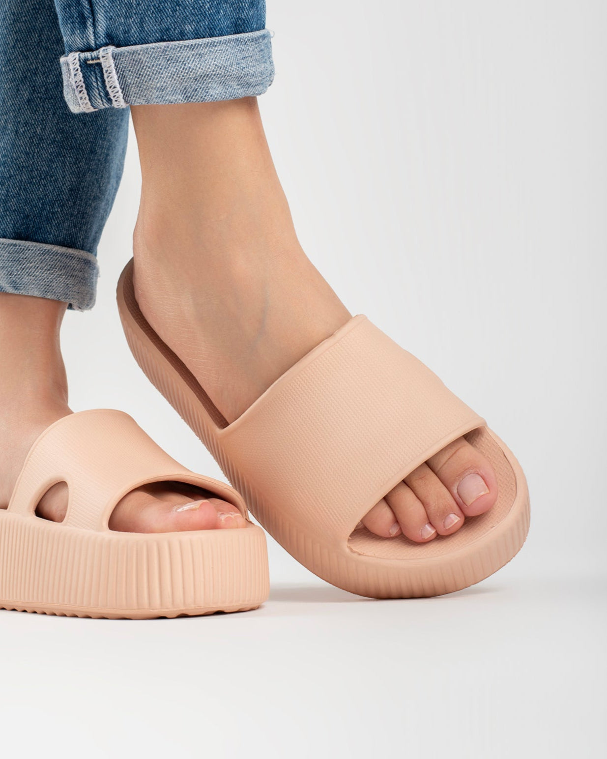 Cream Pillow Chinelo Slide Tamanco Feminino