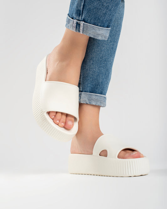 White Pillow Chinelo Slide Tamanco Feminino