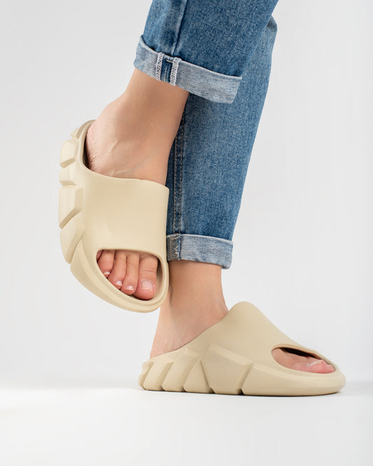 Cream Gravix Chinelo Slide Feminino